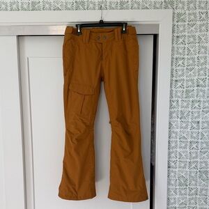 The North Face Women’s freedom Insulated Ski Pants - dark golden mustard